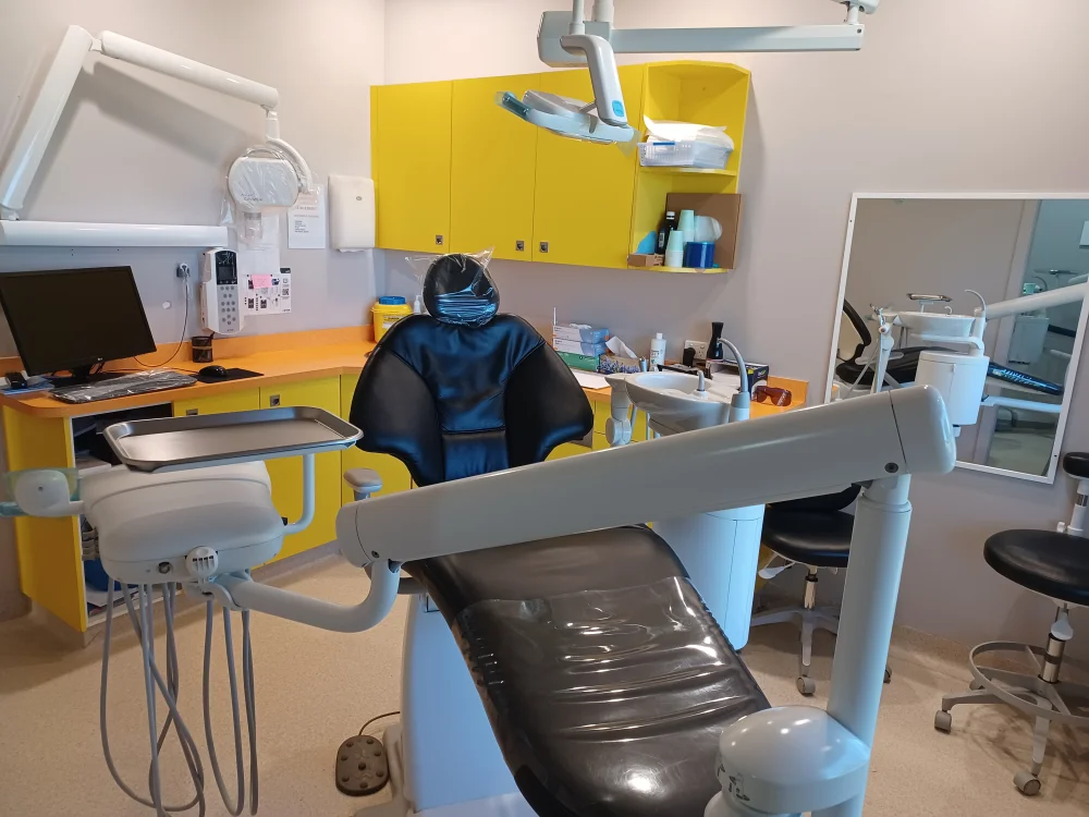 Photo of a dentist room.